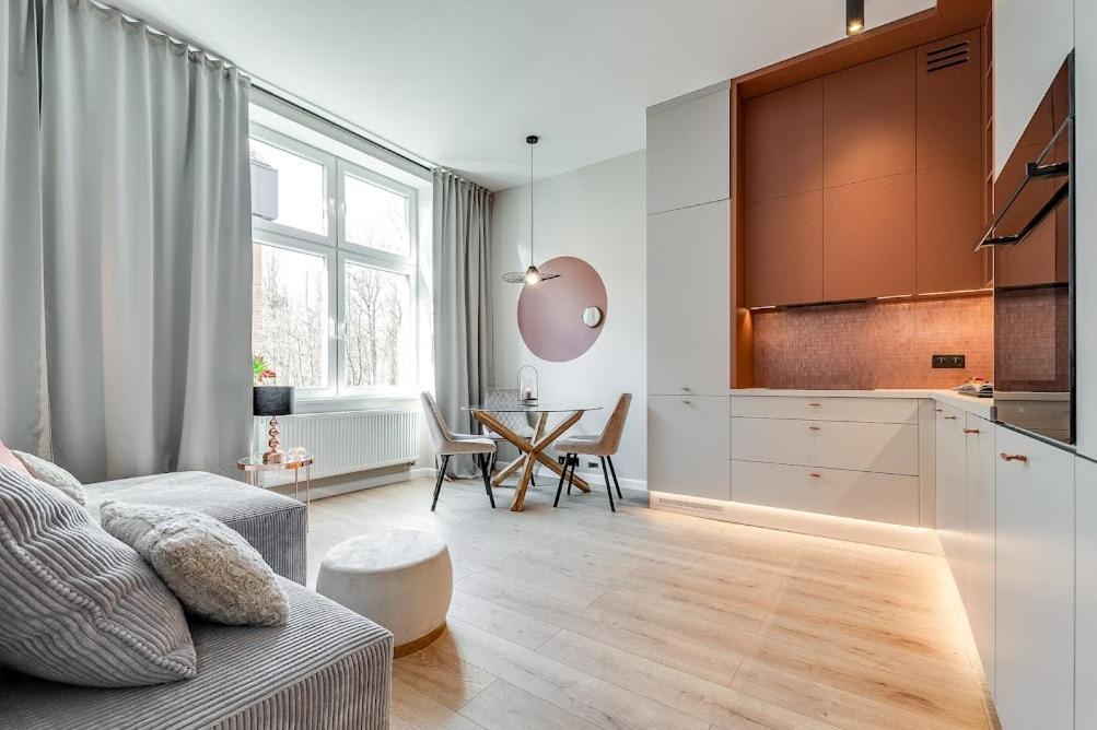 Jan III Sobieski - Luksusowy Apartament S Prywatny Darmowy Parking Gliwice Eksteriør bilde