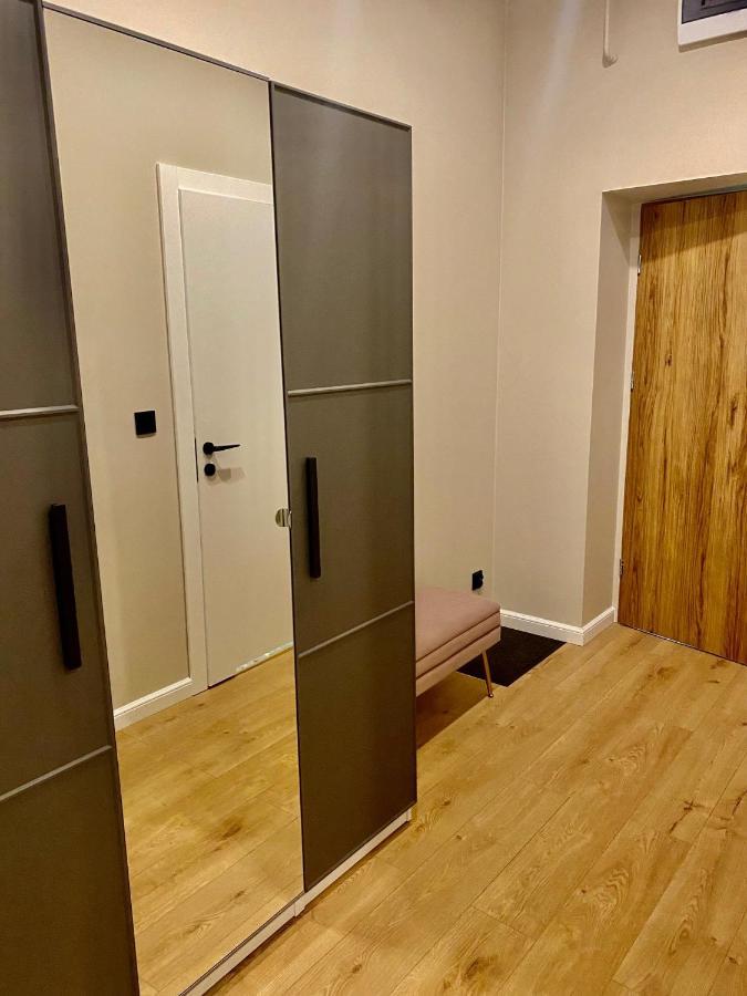 Jan III Sobieski - Luksusowy Apartament S Prywatny Darmowy Parking Gliwice Eksteriør bilde